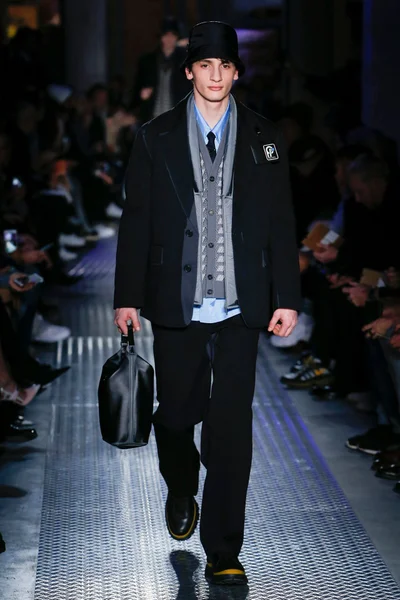 Look 20